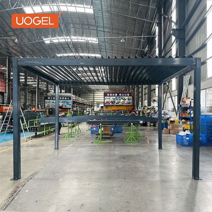 25.11.24-aluminum pergola with adjustable louvers3