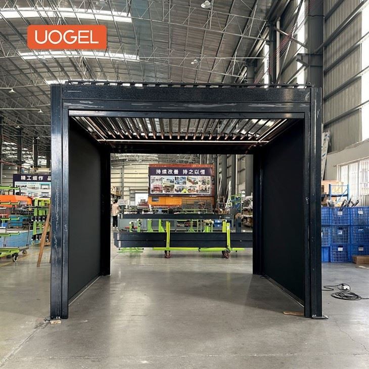 25.10.26-pergola on deck with shade-2